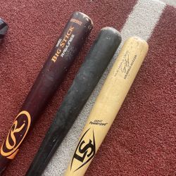 32 Wood Bats 