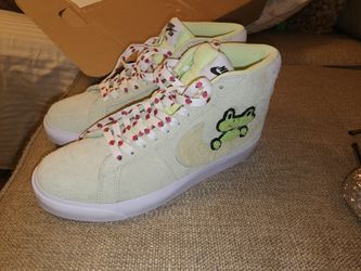 Nike Frogs