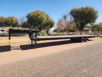 48' Gooseneck Trailer - Heavy-Duty Steel Deck