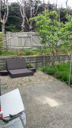 FREE METAL GAZEBO