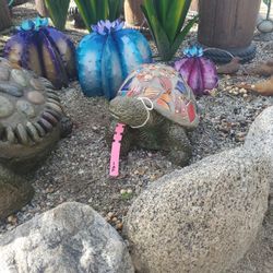 fountains, birdbaths, statuary, benches, clay pots and more