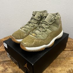 AIR JORDAN 11 SIZE 7.5 W