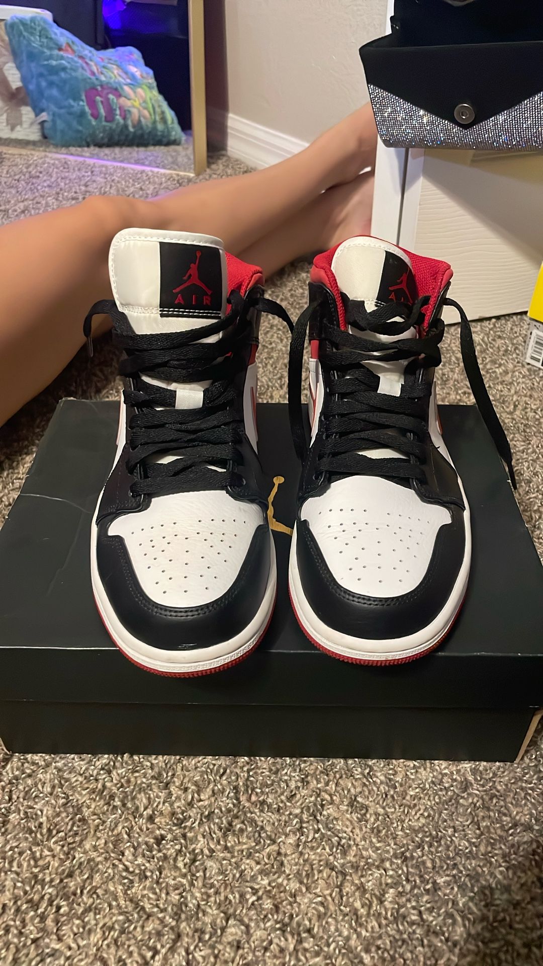 Jordan 1 Mid