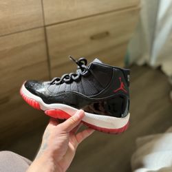 Jordan 11 Bred 