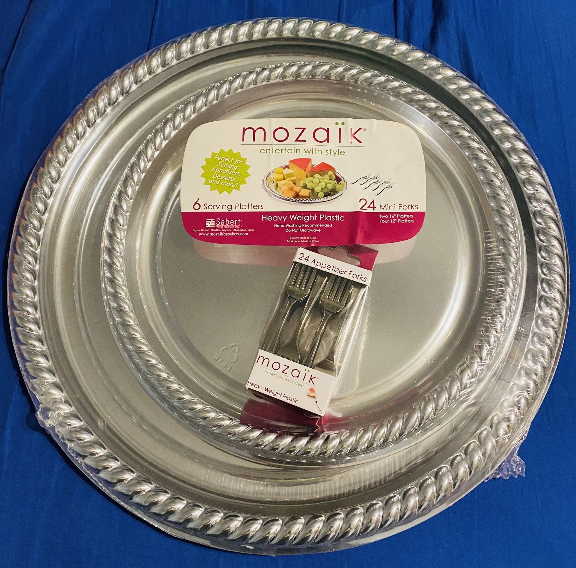 Mozaik Heavy Weight Plastic Serving Platters & Mini Forks Set