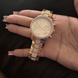 Unworn Michael Kors Rose Gold Watch
