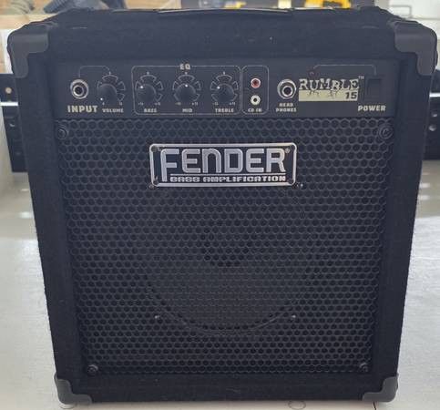 FENDER BASS AMP RUMBLE 15