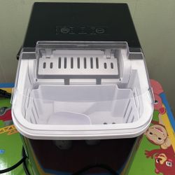 Ice Maker Machine