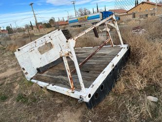 Single wheel HD flatbed 8 feet long