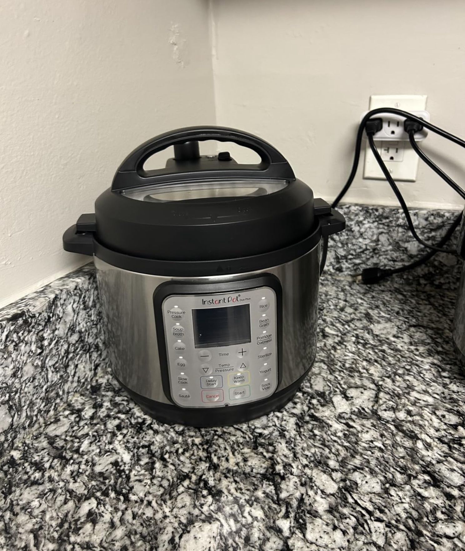 Instant Pot DUO PLUS Mini 3 Quart Electric Cooktop
