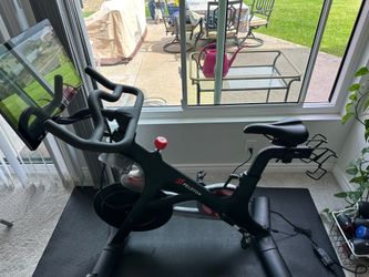 Peloton Bike