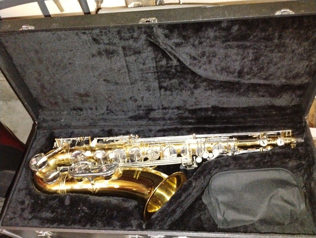 Winston Tenor Saxophone