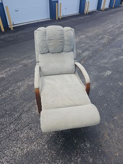 Lazy Boy rocker recliner for sale