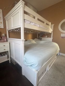 Girls bunk bed