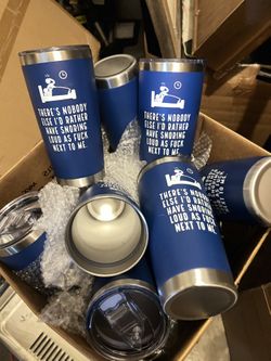 Traveling cup with lid