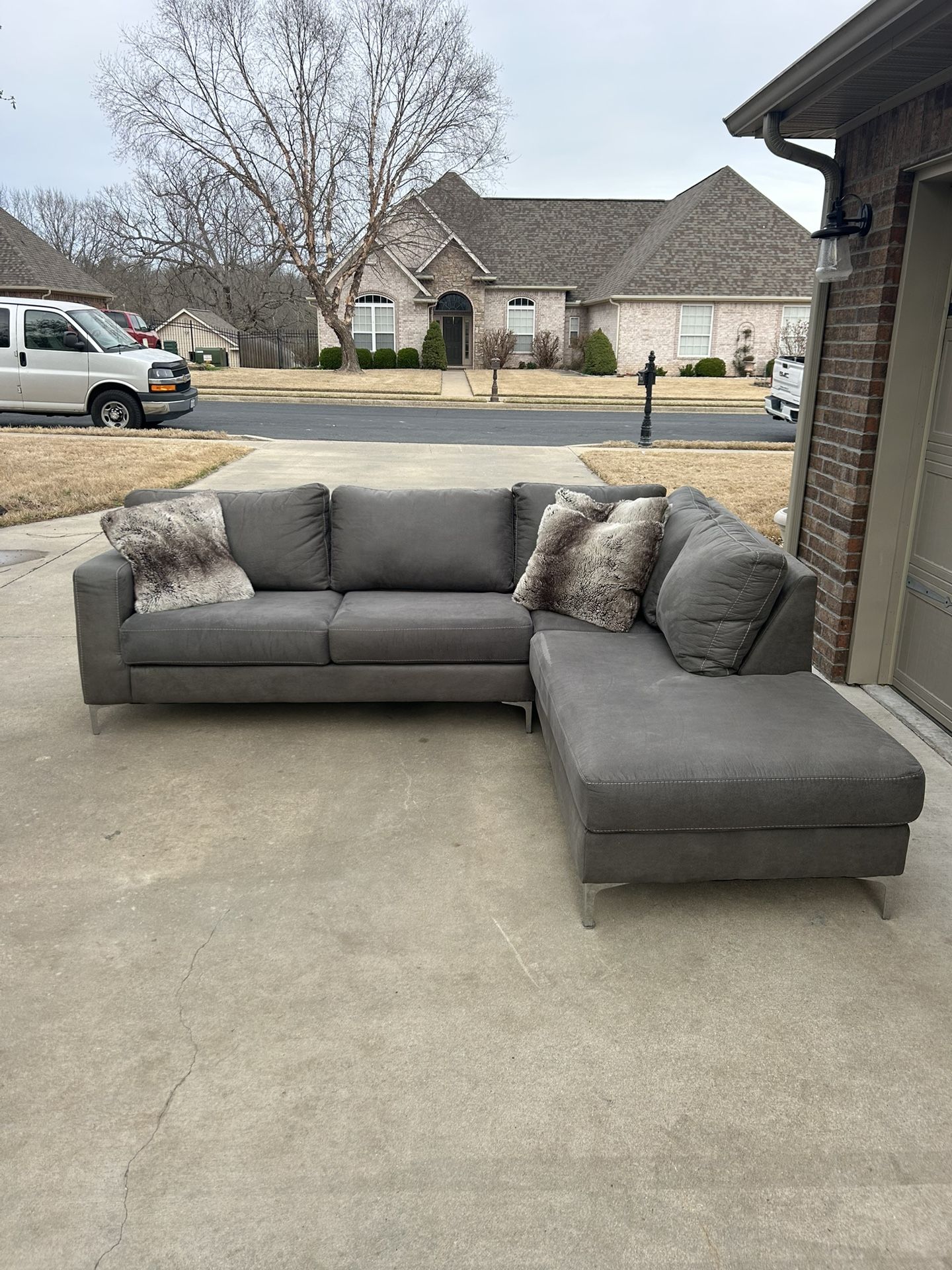 Beautiful Grey Sectional Couch, Free Delivery!