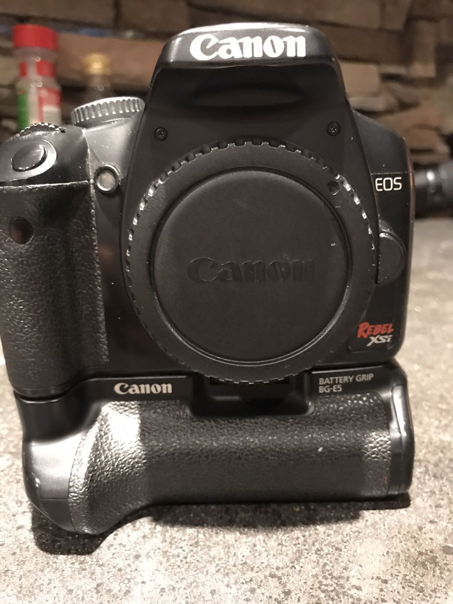 Canon Rebel XSi 12.2MP Digital SLR Camera w/ Battery Grip