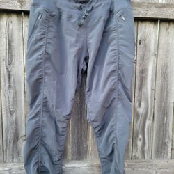 Kirkland Capri Joggers