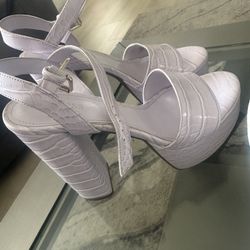 Guess heels  