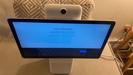 Facebook Portal Plus 15.6