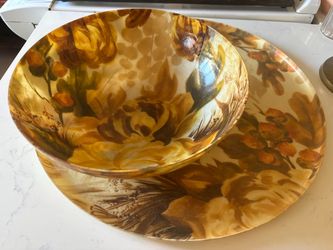 Vintage Mid Century Fiberglass Floral Decorative Bowl and Platter Set