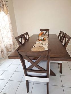 Dining Table Set for 6 - Solid Wood with Extension Leaf / Comedor para 6 Madera Sólida