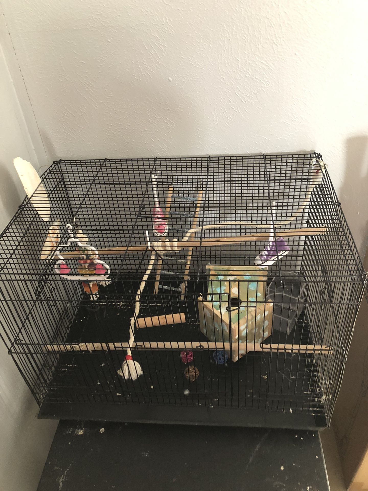 bird cage 23 X 16 inches     jaula  23X  16 Pulgadas