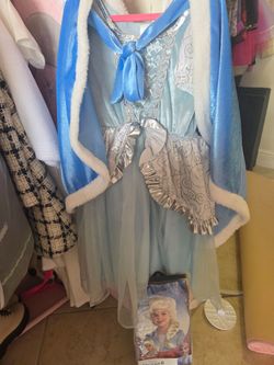 Elsa Frozen w/ wig