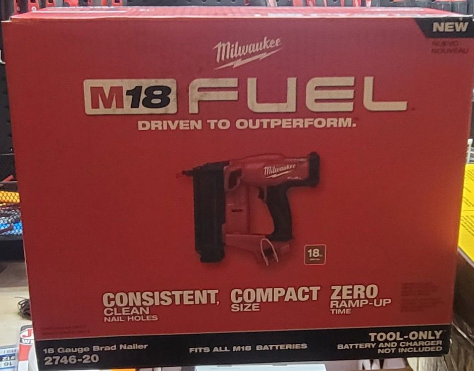 Milwaukee M18 FUEL 18 GAUGE BRAD NAILER