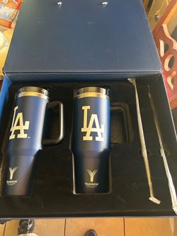 L A Dodgers Cups