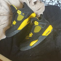 jordan 4 thunders