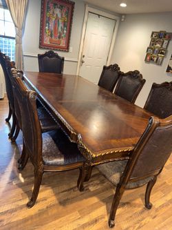 8 person dinning Table