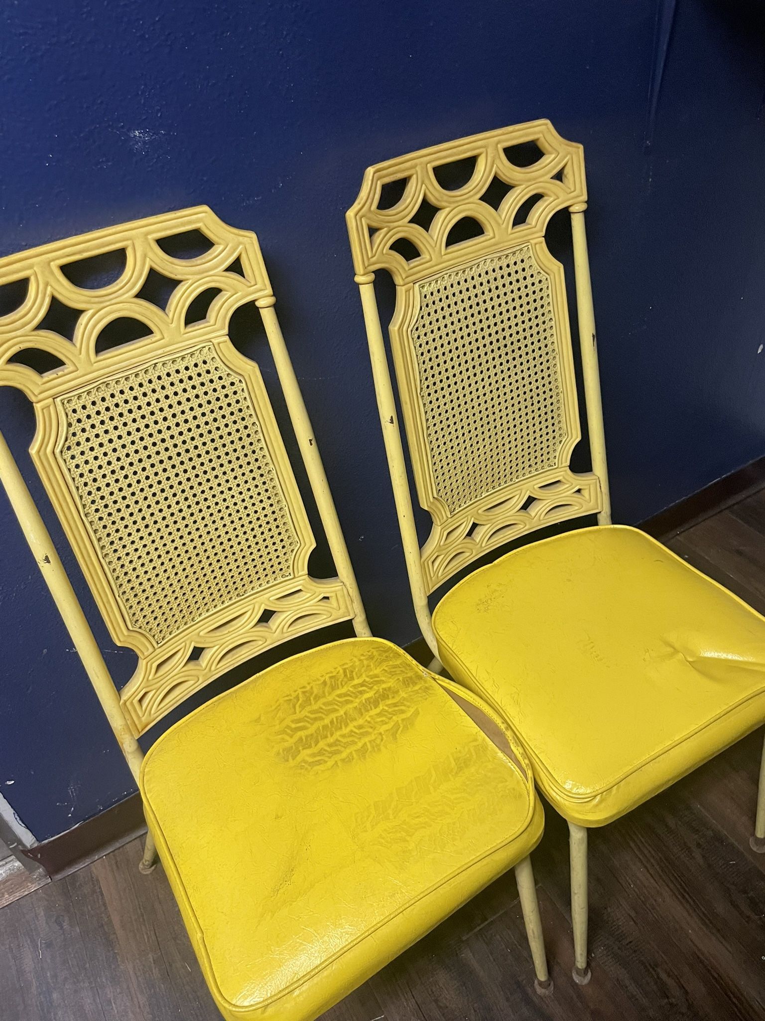 vintage stoneville chairs