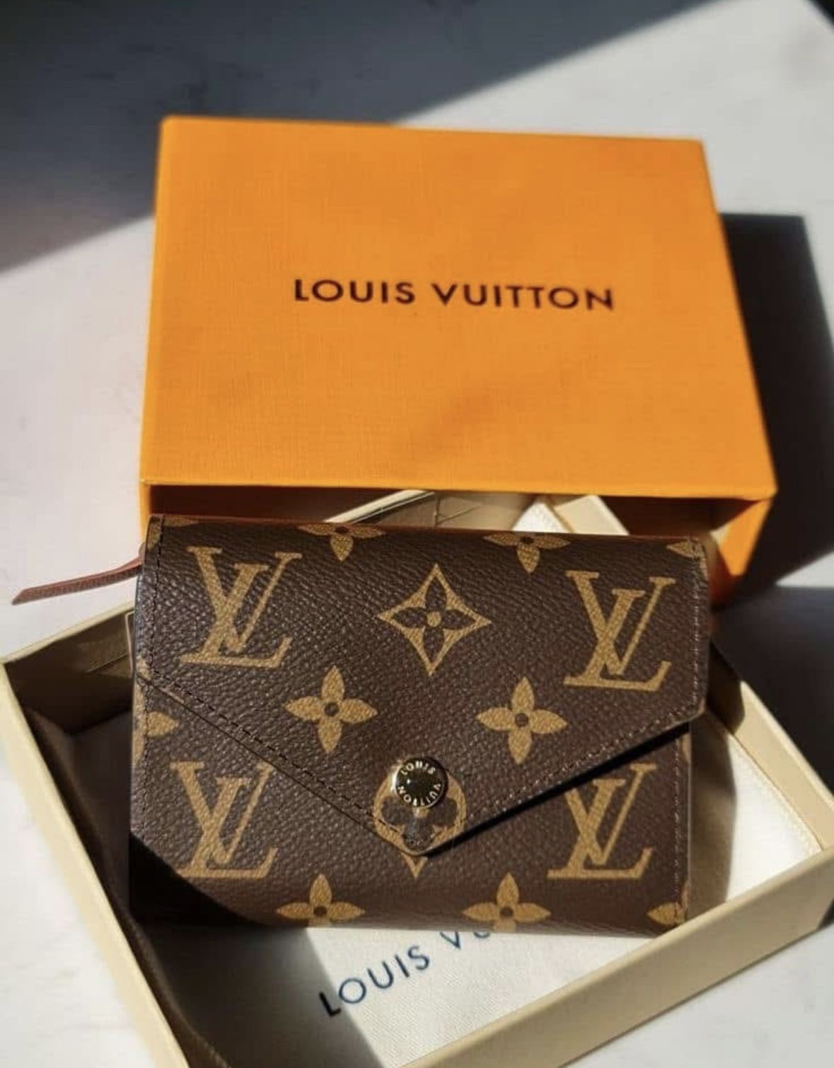 Victorine Wallet