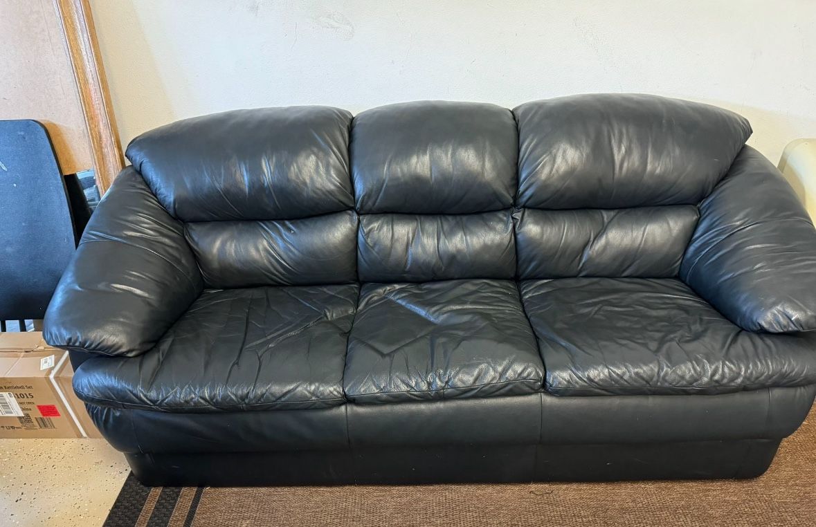 Black Sofa - Free