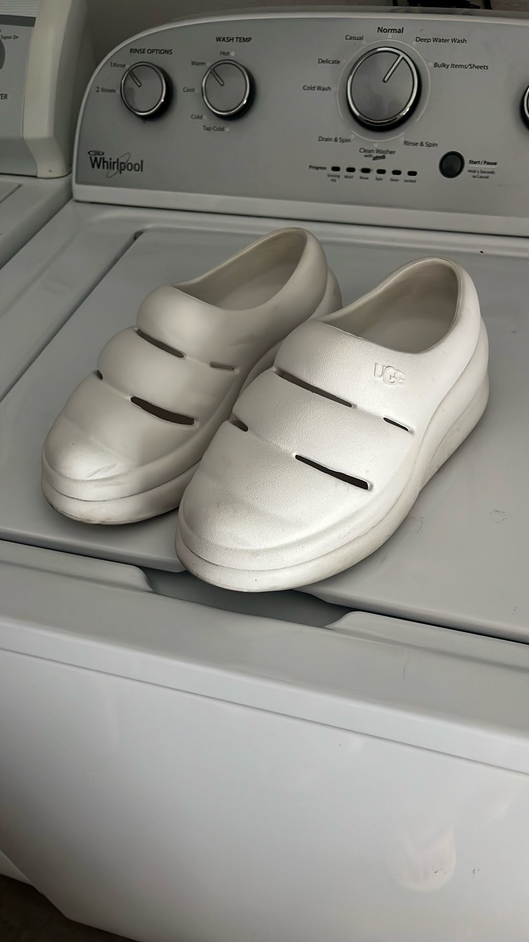 Ugg Size 7 Women Shoes