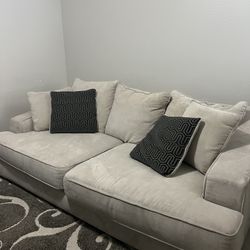 Beautiful oversized light beige couch in excellent, gently used condition.