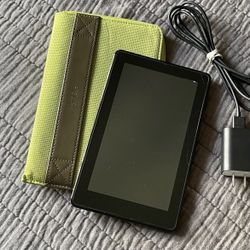 Amazon Kindle Fire 1st Generation 7” Screen Wifi Black Model DO1400 (PREOWNED)