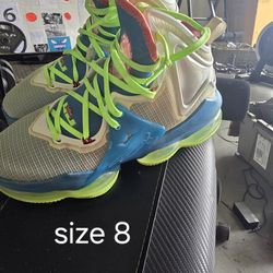 Lebron Basketball Shoes Size 8