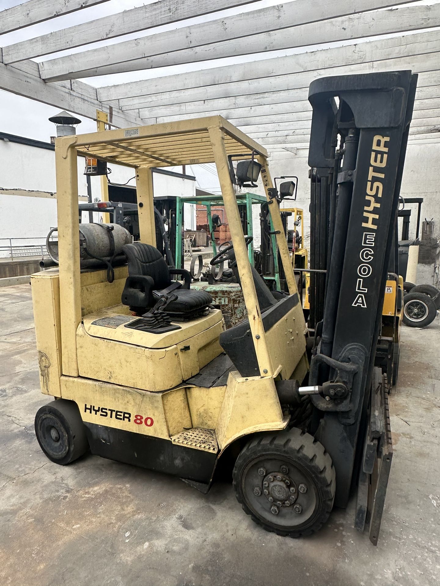 Forklift 8,000lb hyster
