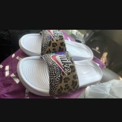 Nike slides