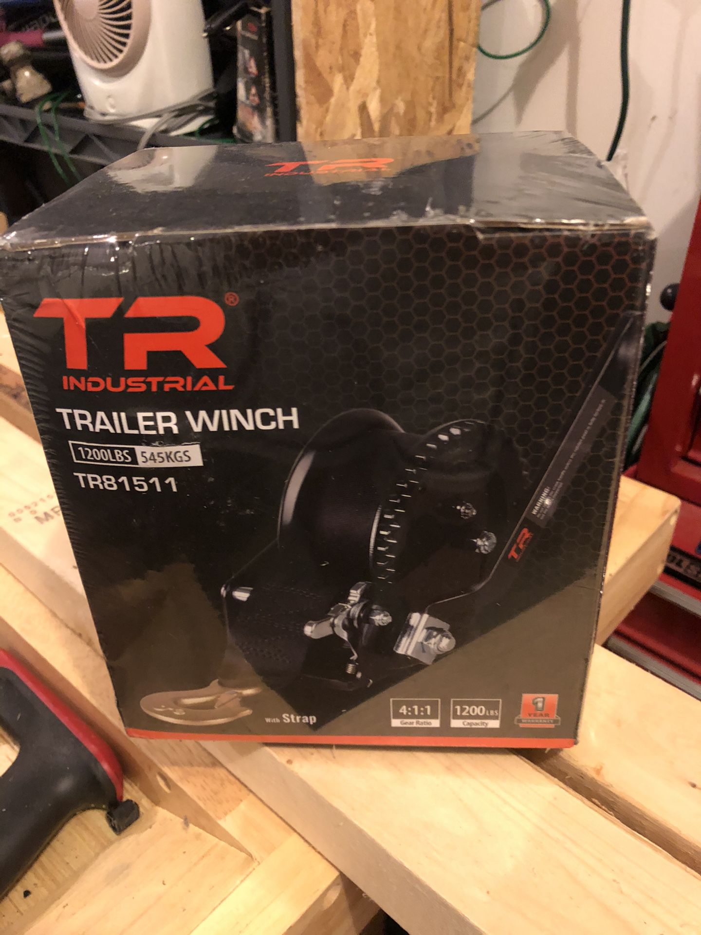 Trailer winch with pre installed 20’ strap and hook brand new in the box