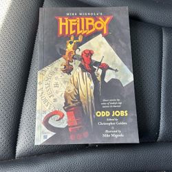 HELLBOY ODD JOBS MIKE MIGNOLA DARK HORSE COMIC BOOKS SOFT COVER