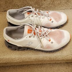 Like New Cloud X Running / Workout Shoes