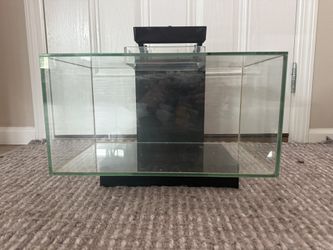 Fluval Fish Tank (6 Gallons)