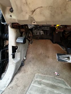 Driver side kick panel/ Chevy/ GMC 88-99
