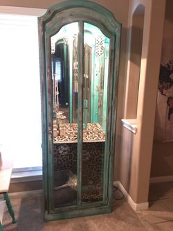 Gorgeous light up jewelry Armoire