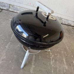 Weber Portable Charcoal Grill