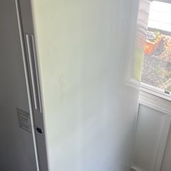 Midea Upright Freezer/Refrigerator 