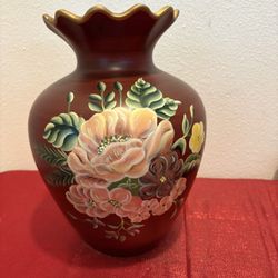 Large Floral Vase decorative accents Home decor - Simi Valley